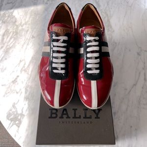 BALLY Switzerland Sneakers, excellent condition, red patent leather, Mens US 9